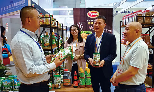 11兰信在展会上.jpg