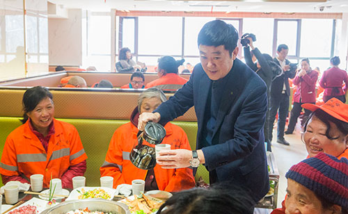 2翟经理500.jpg