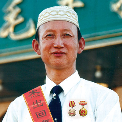 毛强400（加章）.jpg